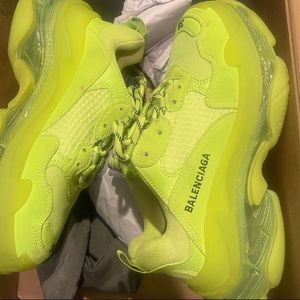 Balenciaga triple s runner  size 38